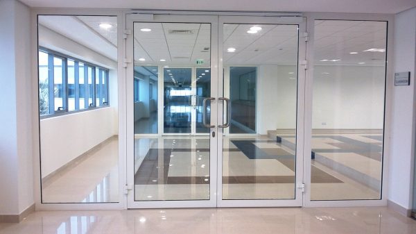 How To Clean Glass Windows: Step-By-Step Guide