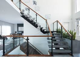 Easy Guide To Glass Railing In Edmonton: Safe & Stylish!